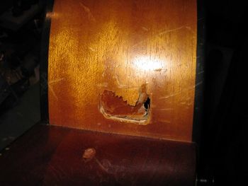 This poor, worn, old Maton EM225 was already beat up almost beyond recognition when it received a nasty impact near the neck joint.