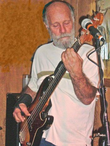 The multi-talented Christopher Sarns, the first bass player with Salt 'n Pepper: Prior to Salt'nPepper, Chris had appeared in a duo with Steven Stills at the Bayou Room on Bourbon St. in New Orleans and the Four Winds Cafe in Greenwich Village.
He was also road manager for the Buffalo Springfield, Crosby Stills and Nash, Boyce and Heart (wrote and recorded all the Monkey's songs), and the Turtles - in that order. At present, Chiris lives near Sacramento, California, and he is still rocking on!