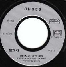 Label for "Dormant Love", the B-side of the French single "Will You Spin For Me?"in 1985 on New Rose Records.