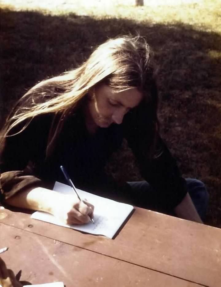 Writing a letter to Patti at a rest stop in Green Bay, Wisconsin on our way to Upper Michigan