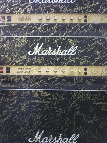 Find My signature... & win the New Album !!! booking@GustavoAlarco.com