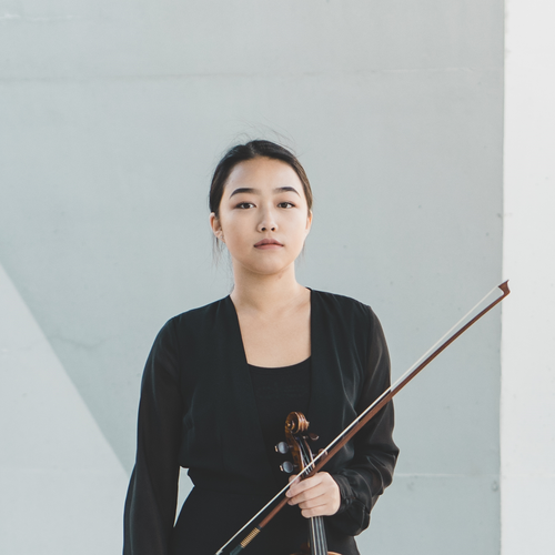 Yiyi Hsu, violin