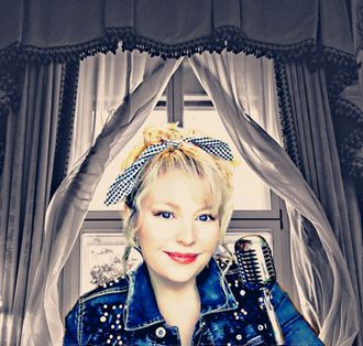 Capital T Retro Look