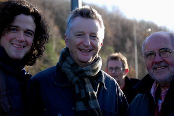David with Billy Bragg and Roy Bailey (& Alistair Hulett in background!) at the Performers & Writers Blockade of Faslane which David helped organize on 6th December 2006. Check out www.faslane365.org