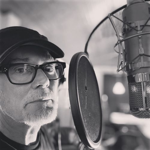 Simon Campbell with Flea 75 at the Supertone Records studio, Portugal