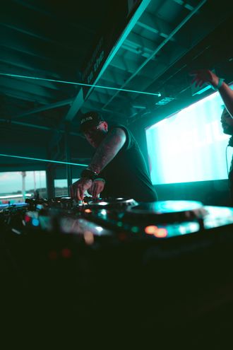Aelius at Electric Island in Chicago, IL.