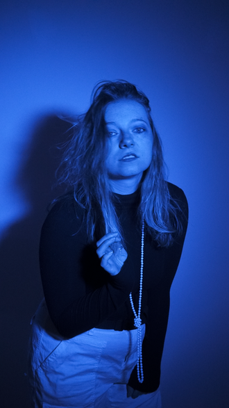 Winter Shoot by Ella Freigang