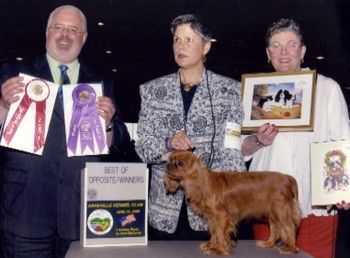 A Cabell daughter, Pratt I Know She's Mine won a 4 pt. Major at her first AKC show at the Asheville Kennel Club in 2005 at just 12 months of age. Ivy won out of Bred By for Winners Bitch and Best Opposite Sex.