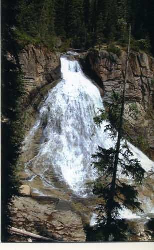 You can see why it is called Cascade Creek Trail. Two waterfalls on the same trail. The falls were so loud on this one you had to shout to be heard, that's how close we were to it.