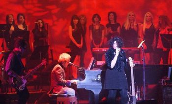 Jo Wymer performs "Come Together" at the 70th Birthday for John Lennon with Glen Burtnik and Bob Burger - February 2011