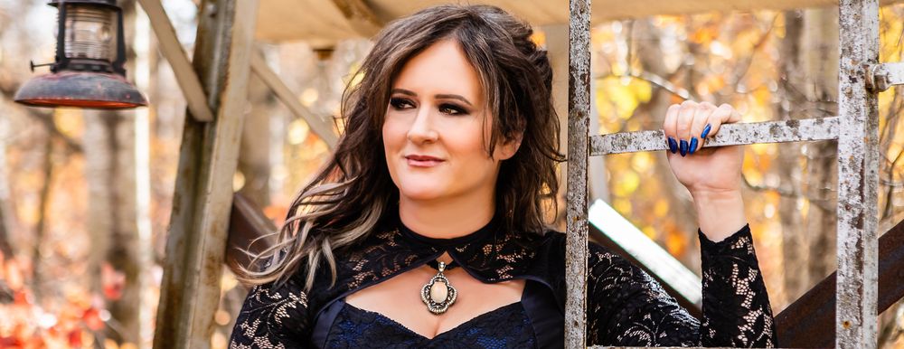 Jocelyne Baribeau promo photo bio