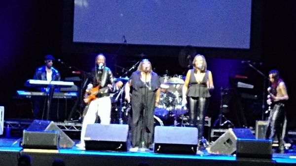 Kashan and Lisa Lead Saturn through a hot set, opening for the legendary, Morris Day and The Time at the beautiful, Saban Theatre, in Beverly Hills, CA, March 25, 2018