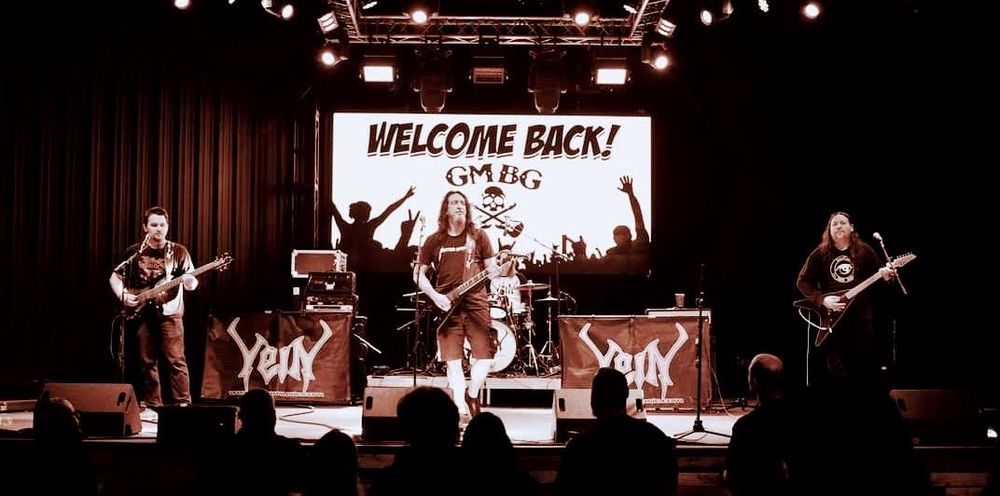 First show back at Gas Monkey Bar and Grill