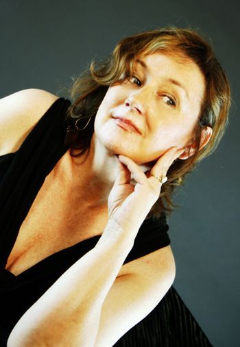 Photo of Cheryl Hodge by Allana Haradyn http://allanaharadyn.com