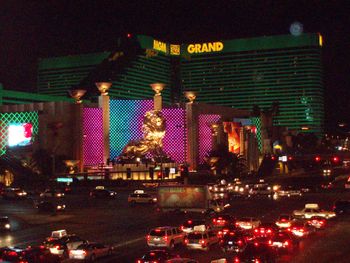 The MGM Grand. Our hotel. The lion is not real :-P