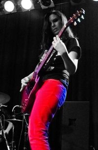 Lori Baron (guitar)