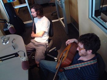 Dan & Simon fielding questions @ KSYM 90.1 FM San Antonio, TX 7/7/07