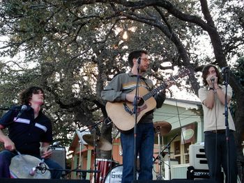 "Love on the Lawn" 3/16/07