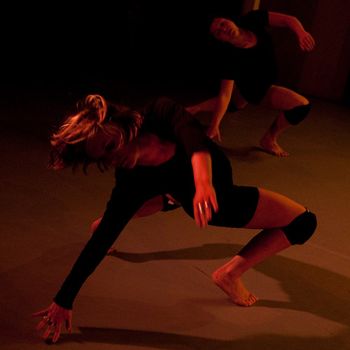 "catch-as-catch-can", choreographed by Cid Pearlman, performers: Flex Company dancers, Photo: Beau Saunders