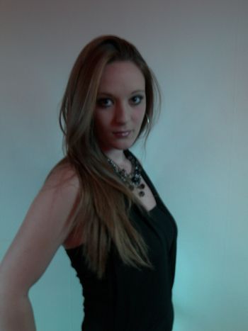 "YOU'RE LATE" This is not a young lady to keep waiting, she is HOT!!, Very fiesty and loves to Tell It Like It Is. Let's welcome Theresa to the Duplettes. By the way, mess with her and you will ends up a shivering wreck lying on the bedroom floor.