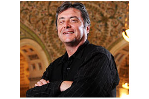Elbio Barilari Host of Fiesta!
Sunday, 3 - 4 pm Eastern; Saturday, 4 - 5 pm Eastern