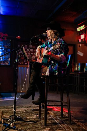 Acoustic show at Thirsty Armadillo in the Fort Worth Stockyards.