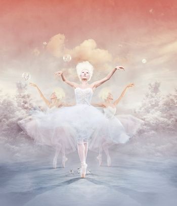 The Nutcracker/Casse Noisette, Les Grands Ballets Canadiens de Montréal, 2013. Photographed by Damian Siqueiros. Dancer: Mahomi Endoh