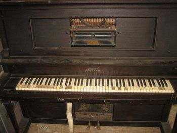 Late 1800s Farrand Player from Holland Michigan. We have several vintage complete players in stock and while we dont restore players we do have hard to find parts from incomplete units, music scrolls etc available