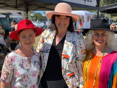 Wonderful to welcome the Hon Yvette D'Ath here today in Cotton Tree to officially open the 2019 Festuri Multicultural Festival - come on down and check out the International food stalls, roving performers, art workshops, kids carnival tent, face painting and so much more!