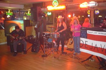 WE'RE DA' MOB HERE! REALLY GETTING INTO IT! WE SURE LOVE THESE GUYS! WE HAD A BLAST AND WE LOVE YAS, MA BARKER & MAR-T THANKS FOR INVITING US.