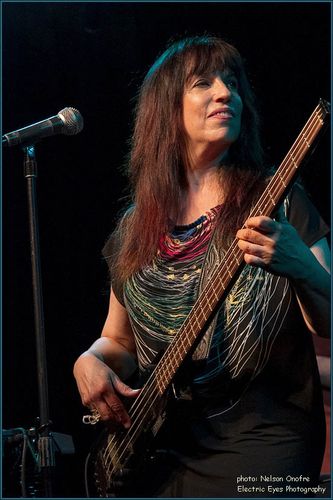 Margey Peters on bass at the NYC Great Day In The Morning CD release concert. Photo by Nelson Onofre.