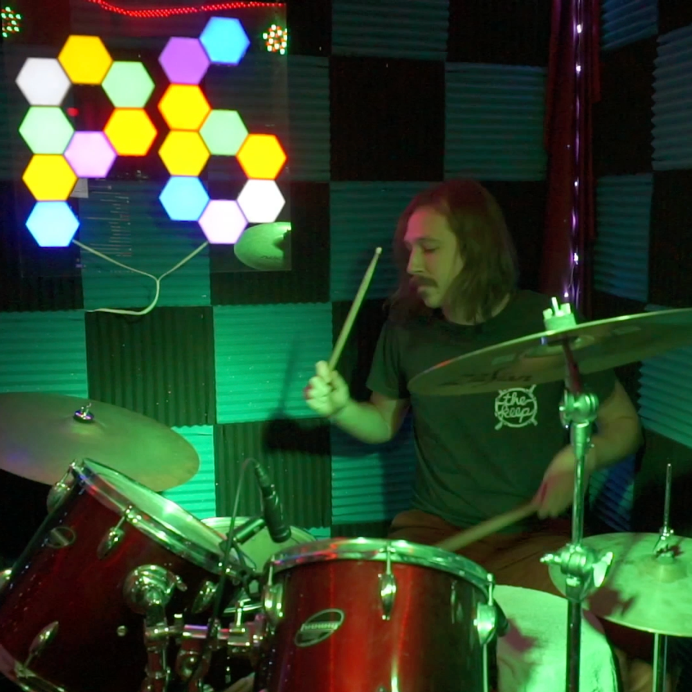 P6Live Studio Sessions with Sunny Dee & The Flower Pedals AKA Sunny Dee Band ( @sunnydeeband)