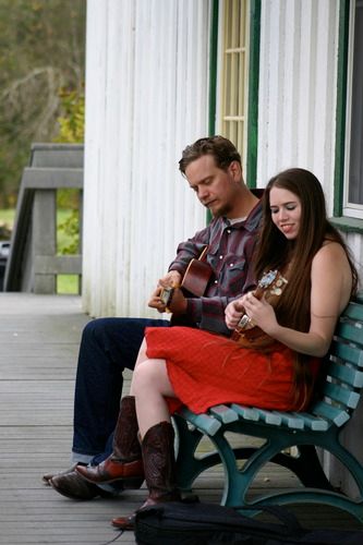 Photo by Anita Poplin 2010 http://www.fiddlin-nitas-fotos.com/