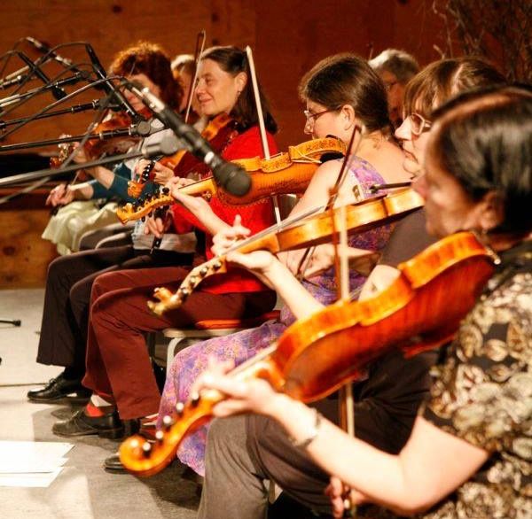 The highlight for me was this group of 9 beautiful hardingfele-playing women. We dubbed ourselves the Huldralag after the forest-dwelling seductress of Norway who is known to lure men away from their wives to consort with her in the woods.