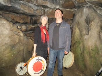 A powerful, sacred, musical experience; recording in 5,600+ yr old West Kenneth Long Barrow (Avebury, England, 2012)