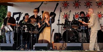 2012 Wartrace Music Fest ... the band smoked it with Larry Van Loon on keys, Jerry Fox on Bass, John Pickell on Congas, Casey Lutton on guitar, Michael Ball on drums, and Jackson Slade on sax.