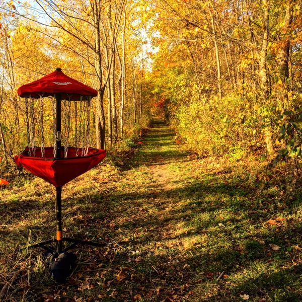 Twin Lakes Fall Splendour: The beauty of disc golf is that it very often shapes the course to existing features and the natural environment. Designers are always trying to tread lightly on the landscape and hopefully find a balance that will help players feel more fully integrated into and surrounded by the best in nature. Yay! :)