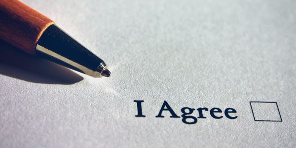 7 Essential Clauses in an Artist Management Deal