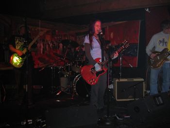 01.21.05 @ The Sunset Tavern - Photo by Silesia
