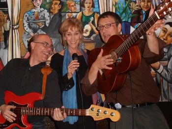 Allan Ames, Ingrid,Vinzent Z at Marketplace Cafe, Sedona
