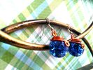 Royal blue glass stone and gold coloured wire