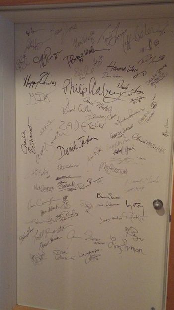 Ok, now gotta sign the door...
