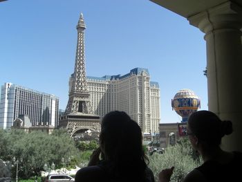 Surprise ! La tour Eiffel in Las Vegas.
