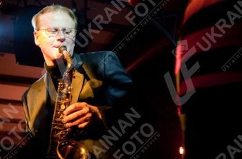 Live at Pintagon jazz club, Kkarkov
