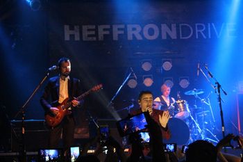 Carlo Ribaux live with Heffron Drive in Buenos Aires, Argentina in November 2017
