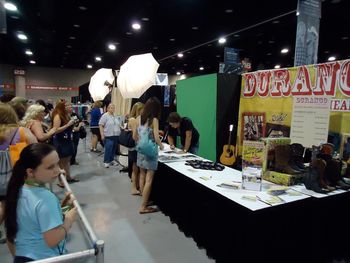 Greg signs and greets fans at CMA MUSIC FEST in the FAN FAIR HALL!
