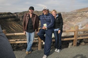 Clinton, Buddy Jewel & Julie Roberts in China
