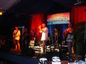 Mongrels Of Paqssion live at Bryon Bay Festival
