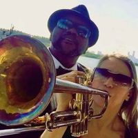 Saskia Laroo & Warren Byrd w the Alan Easy Band