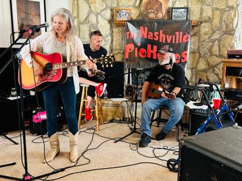 Nettie, Howie and Bob at house concert in White Bluff, TN June 30, 2024

